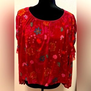 Free People. Small Blouse. Floral.